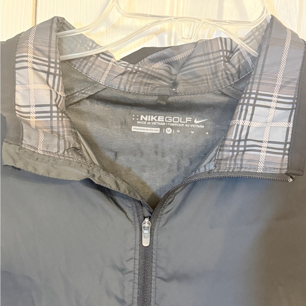Nike Men's Black and Dark Gray Windbreaker with Plaid Collar EUC CH - Picture 4 of 6